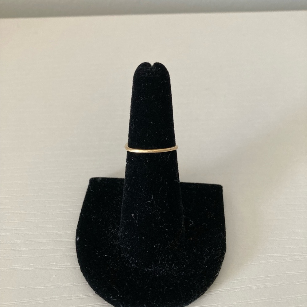14k gold ring with 2 diamond chips and mother of pearl - Picture 2 of 5